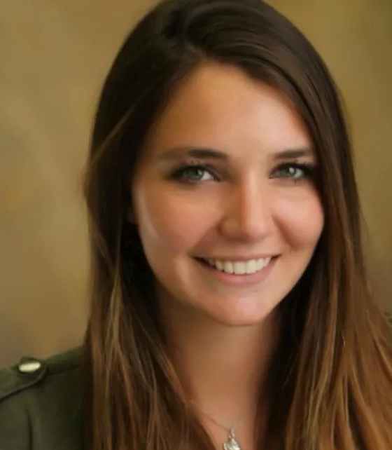 Headshot of Christina Robert