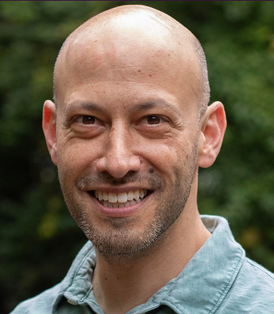 Portrait of Tauber faculty advisor Dave Ostreicher