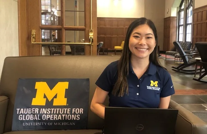Claire Covner (MBA '22) working remotely on her 2021 Tauber team project for Estee Lauder.